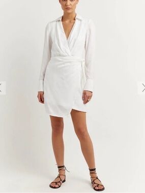 Dissh White Long-Sleeve Mini Wrap Dress NWT